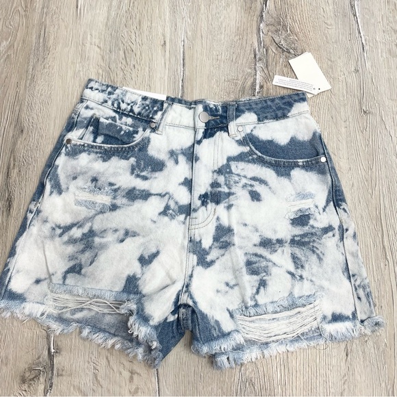 BP Cut Off Shorts - Picture 6 of 6